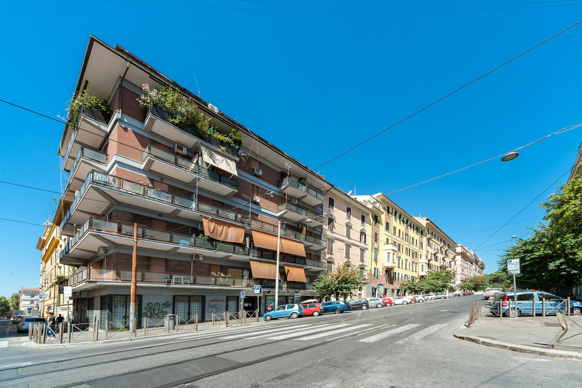 Hosting Flats Guesthouse Rom Exterior foto