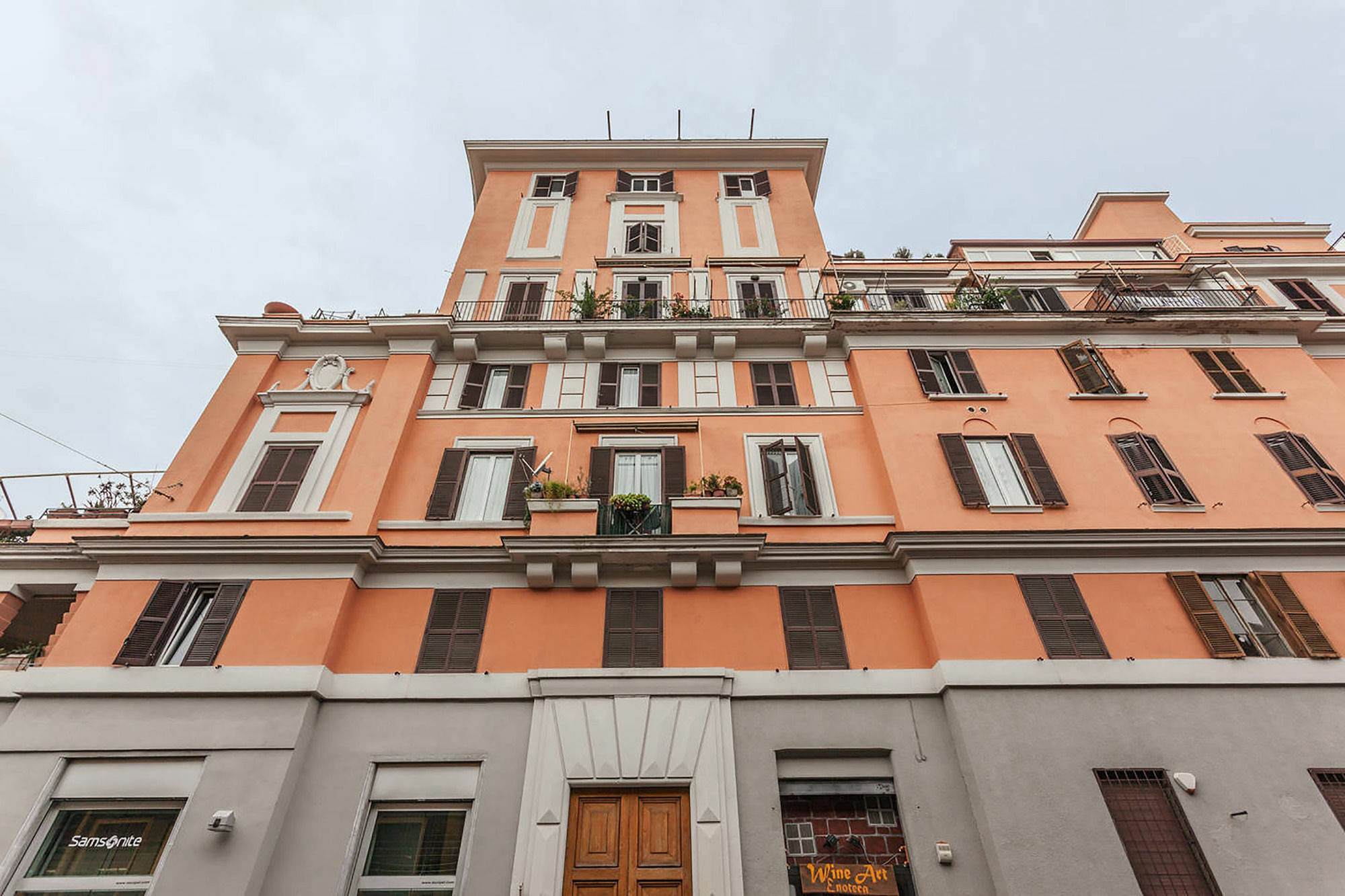 Hosting Flats Guesthouse Rom Exterior foto
