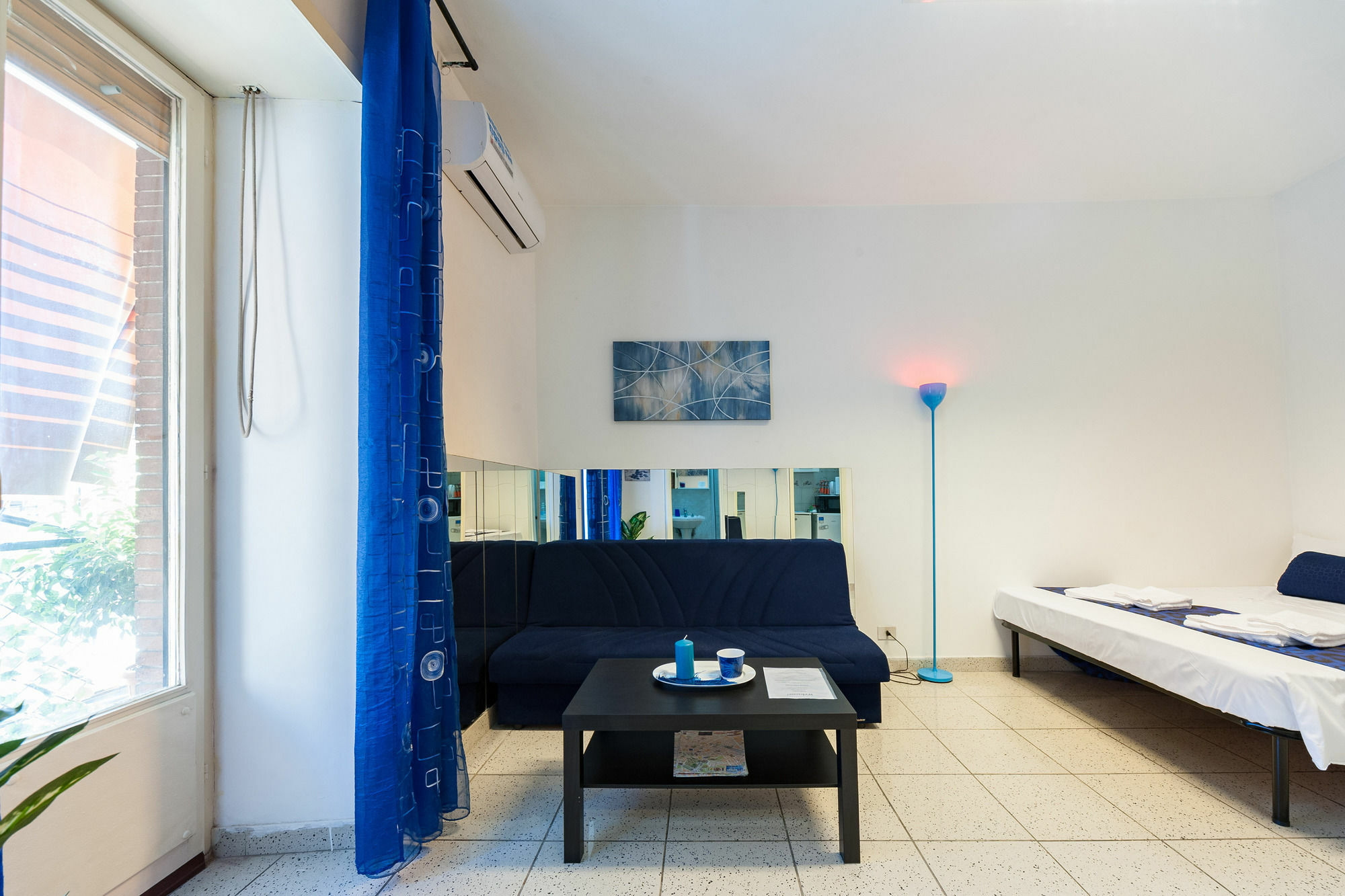 Hosting Flats Guesthouse Rom Exterior foto